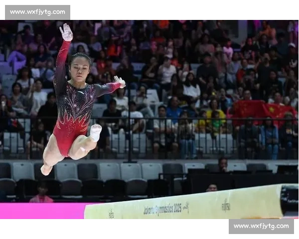 平衡木上的甜:张清颖的泪汗勋章